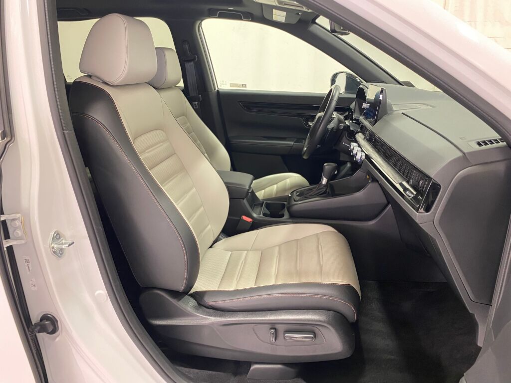 2024 Honda CR-V Hybrid Sport Touring Platinum White Pearl at Honda North