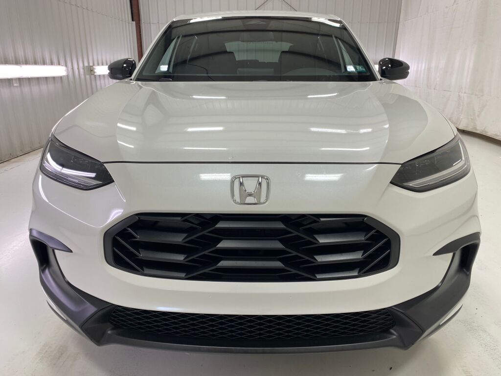 2025 Honda HR-V Sport Platinum White Pearl at Honda North