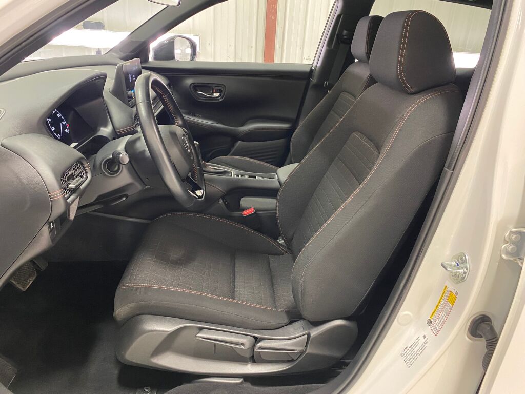 2025 Honda HR-V Sport Platinum White Pearl at Honda North