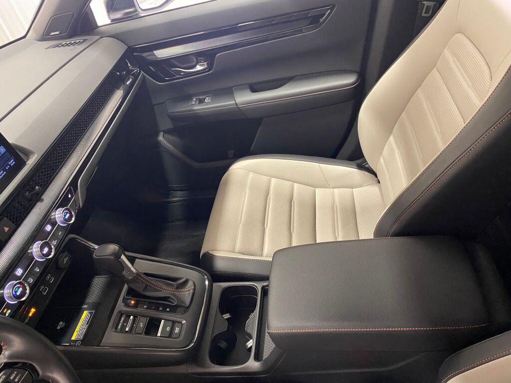 2024 Honda CR-V Hybrid Sport Touring Platinum White Pearl at Honda North