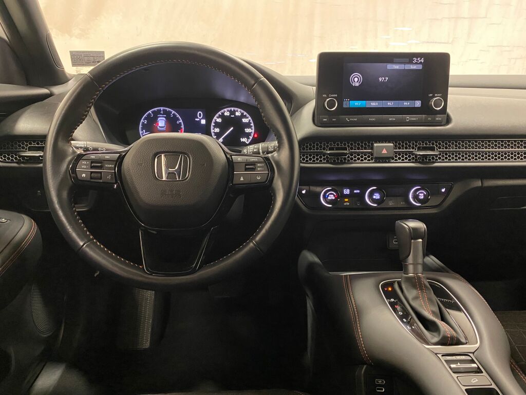 2025 Honda HR-V Sport Platinum White Pearl at Honda North