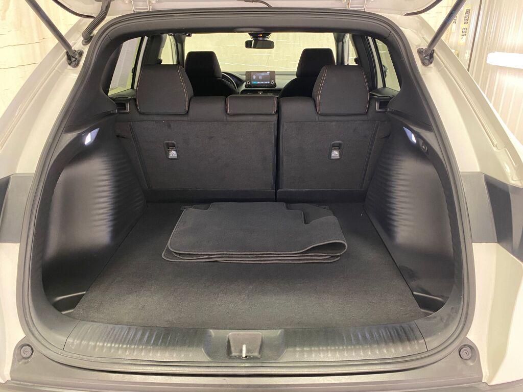 2025 Honda HR-V Sport Platinum White Pearl at Honda North
