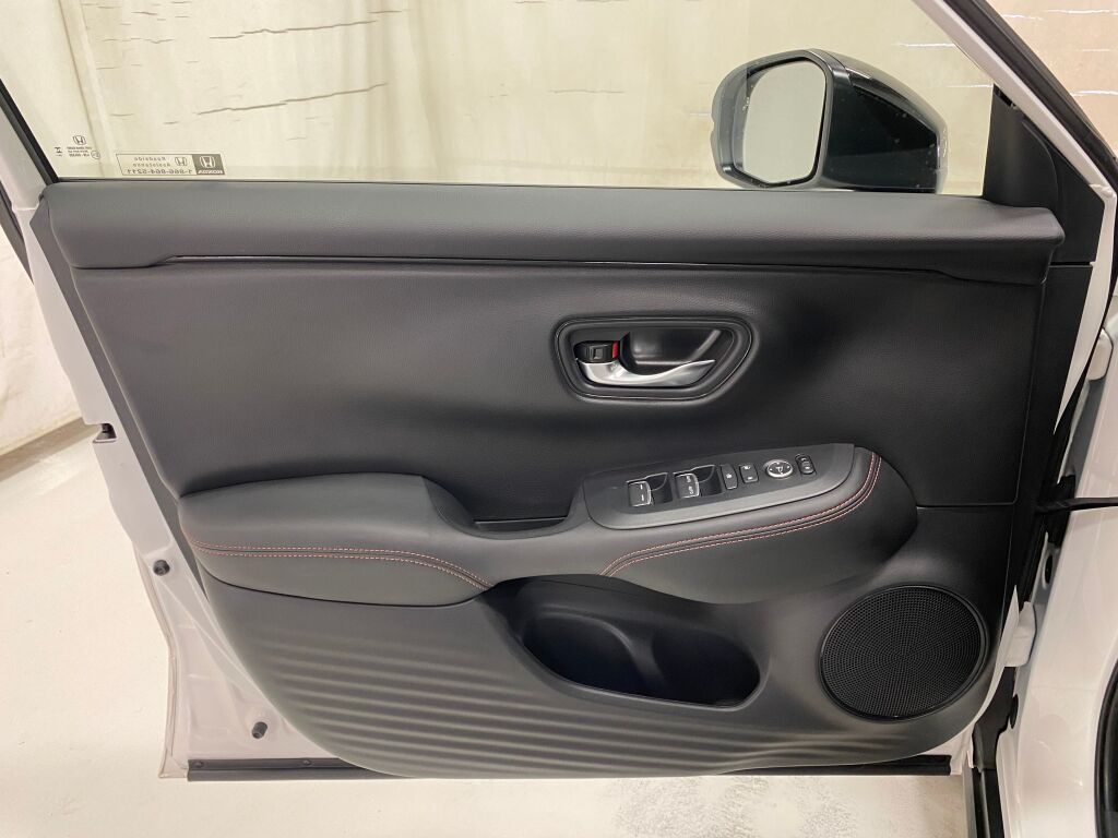 2025 Honda HR-V Sport Platinum White Pearl at Honda North