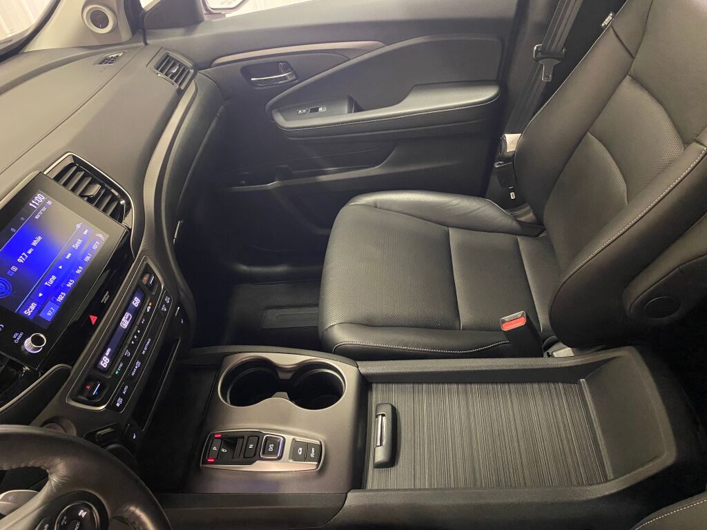 2023 Honda Ridgeline RTL Radiant Red Metallic II at Auto Express Mitsubishi