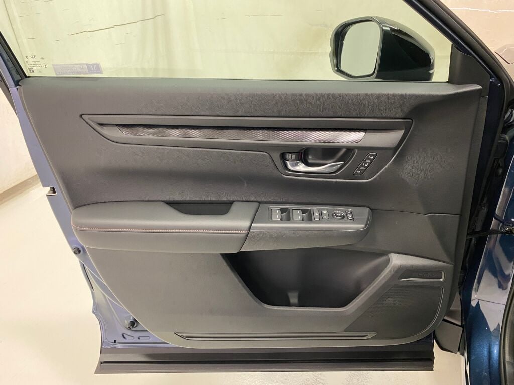 2026 Honda CR-V Hybrid Sport-L CANYON RIVER BLUE at Altoona Honda