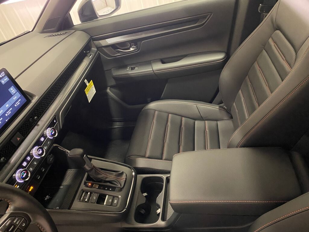 2026 Honda CR-V Hybrid Sport-L CANYON RIVER BLUE at Altoona Honda