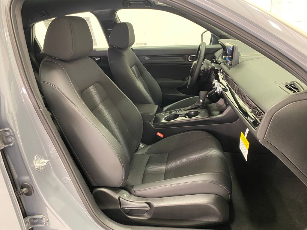 2026 Honda Civic Hatchback Sport URBAN GRAY PEARL at Honda North