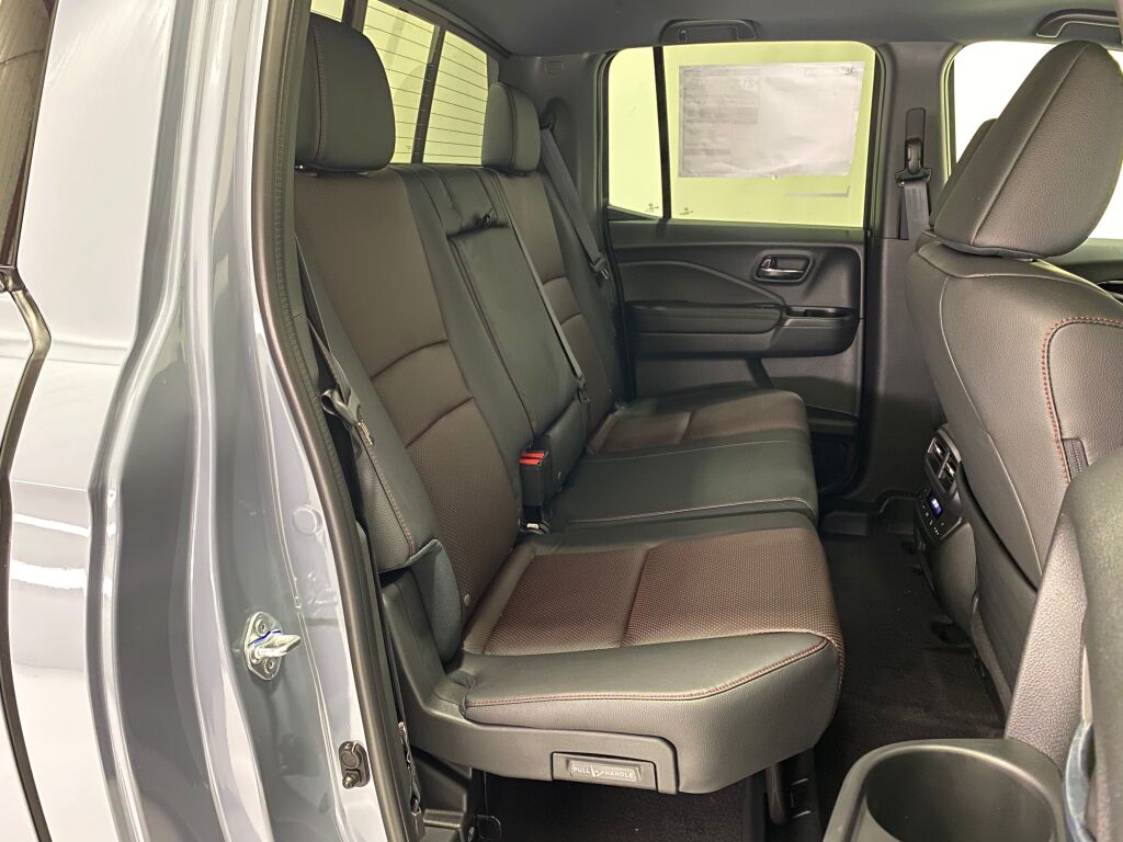 2026 Honda Ridgeline Black Edition SONIC GRAY PEARL at Honda North