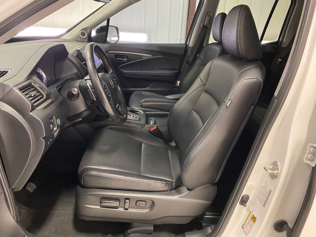 2023 Honda Ridgeline RTL-E Platinum White Pearl at Auto Express Mitsubishi
