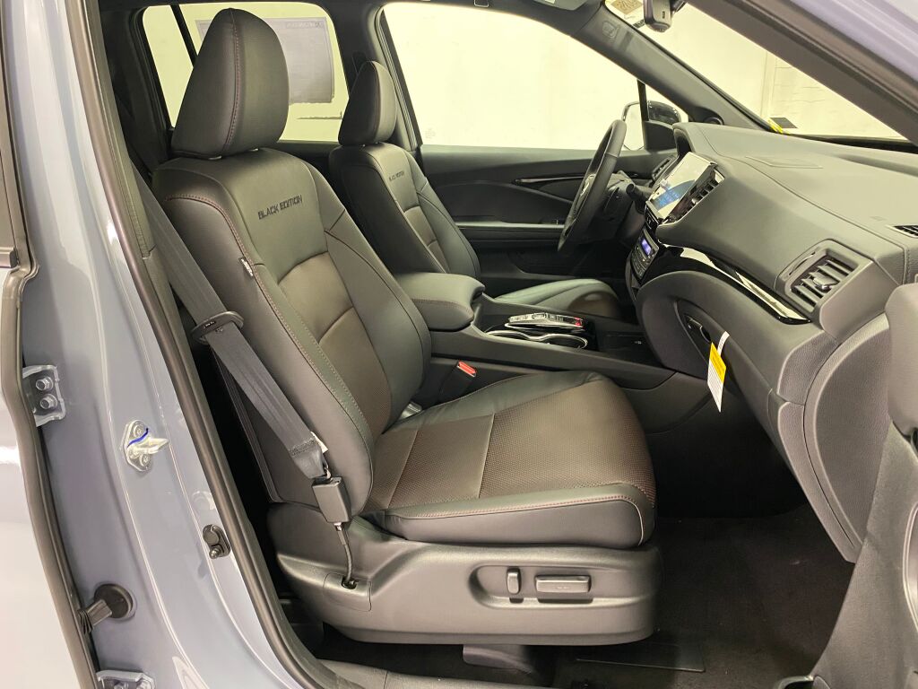 2026 Honda Ridgeline Black Edition SONIC GRAY PEARL at Honda North