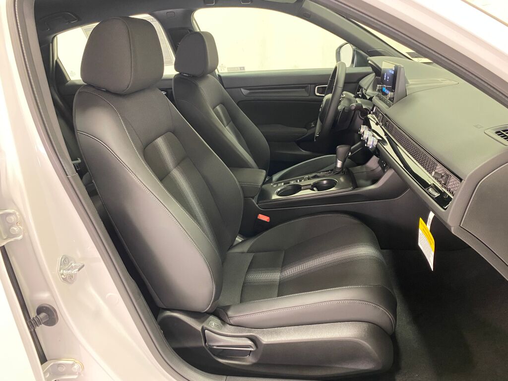 2026 Honda Civic Hatchback Sport PLATINUM WHITE at Honda North