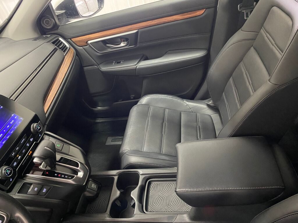 2019 Honda CR-V Touring Platinum White Pearl at Spitzer Acura