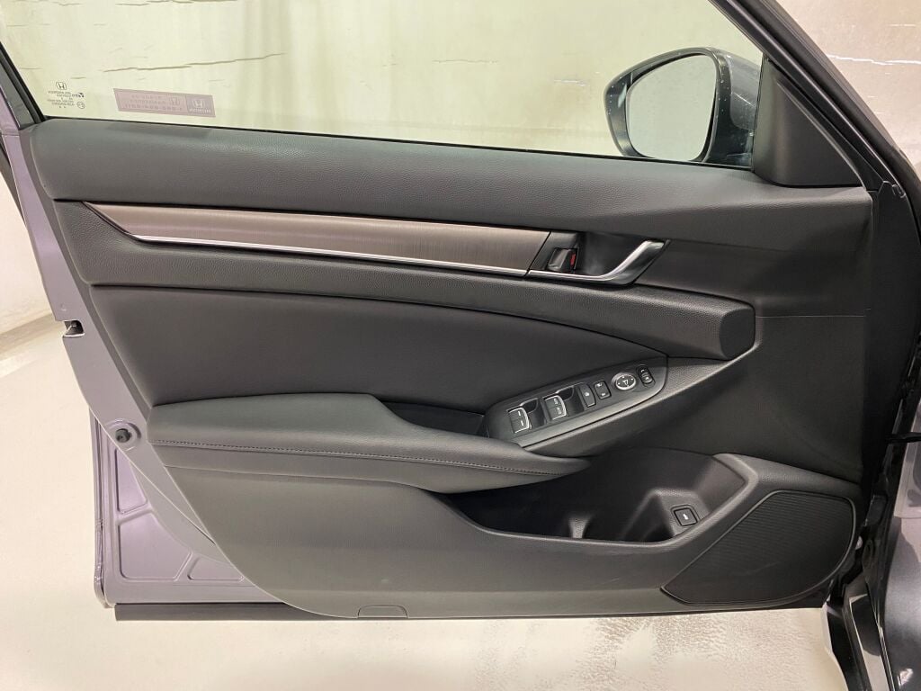 2020 Honda Accord LX Modern Steel Metallic at Honda North