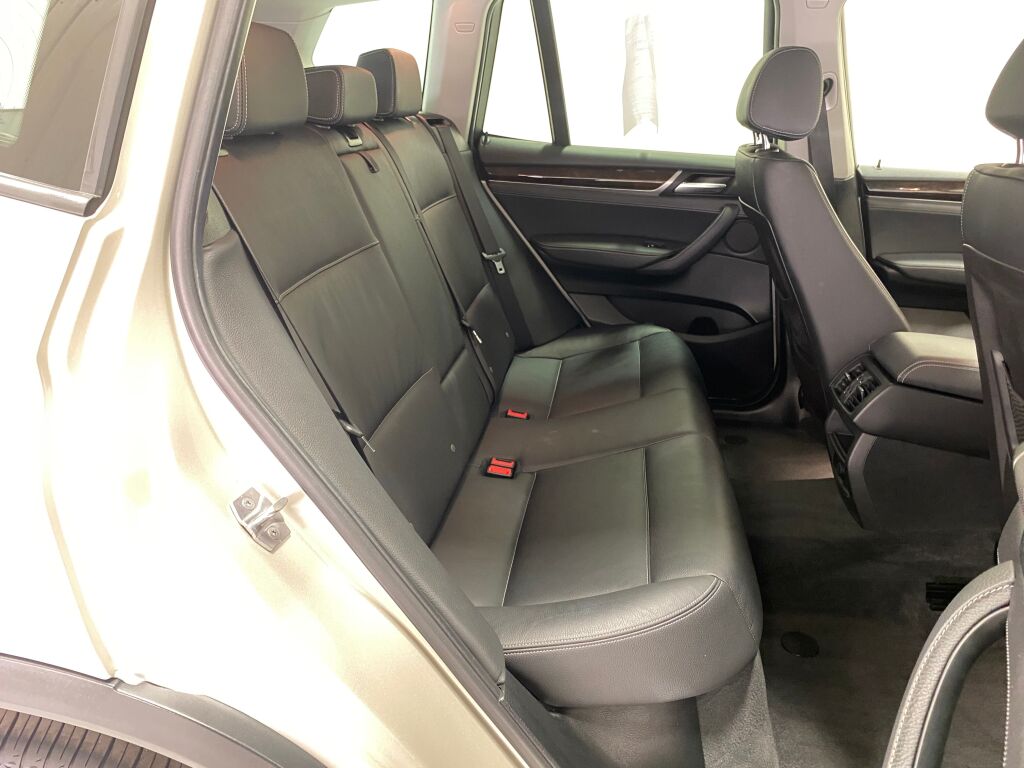 2017 BMW X3 xDrive28i - 10