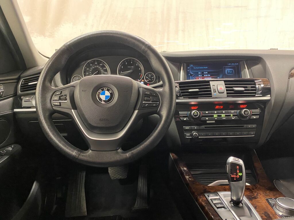 2017 BMW X3 xDrive28i - 3