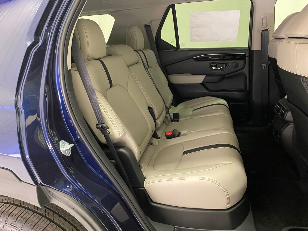 2026 Honda Passport RTL OBSIDIAN BLUE PEARL at Altoona Honda