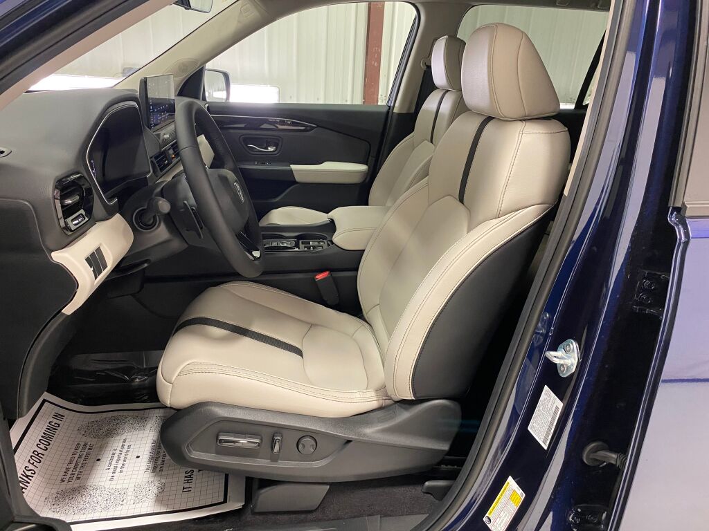 2026 Honda Passport RTL OBSIDIAN BLUE PEARL at Altoona Honda