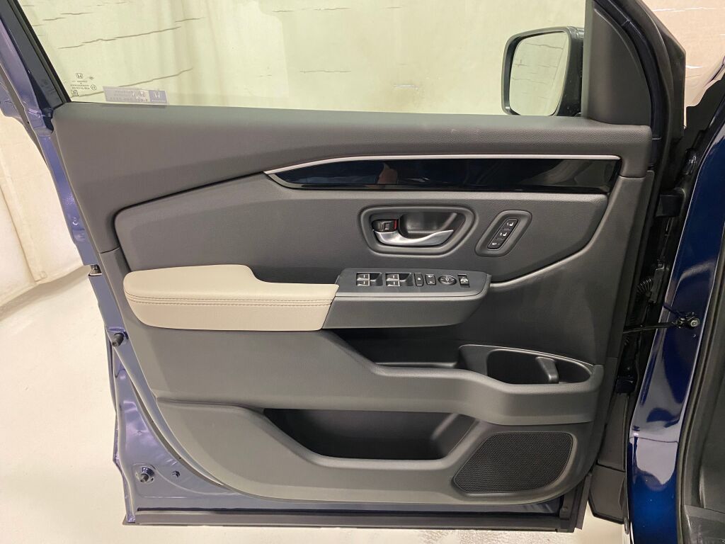 2026 Honda Passport RTL OBSIDIAN BLUE PEARL at Altoona Honda