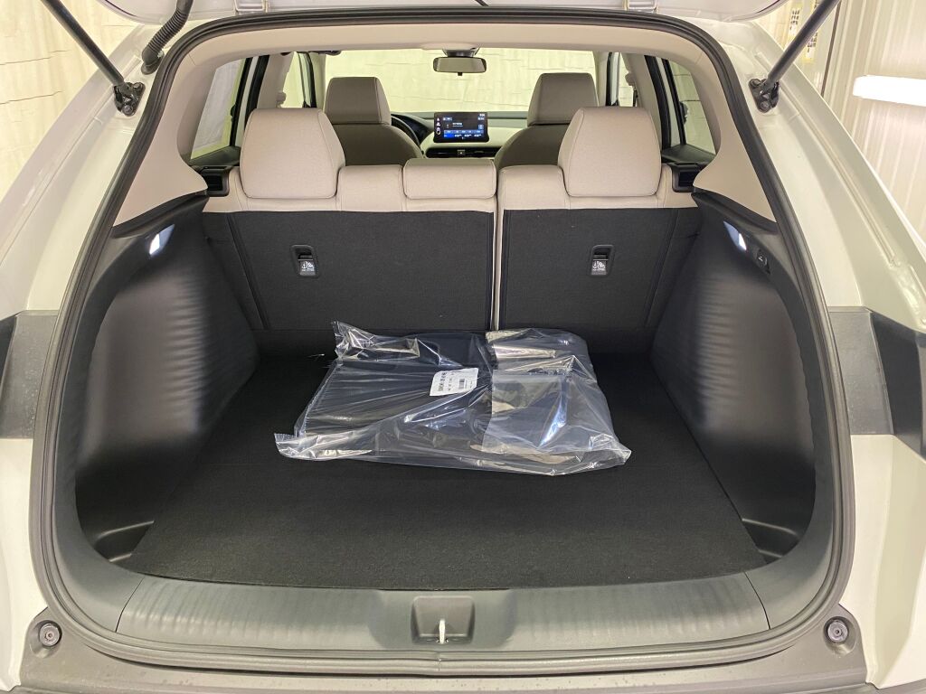 2027 Honda HR-V LX - 8
