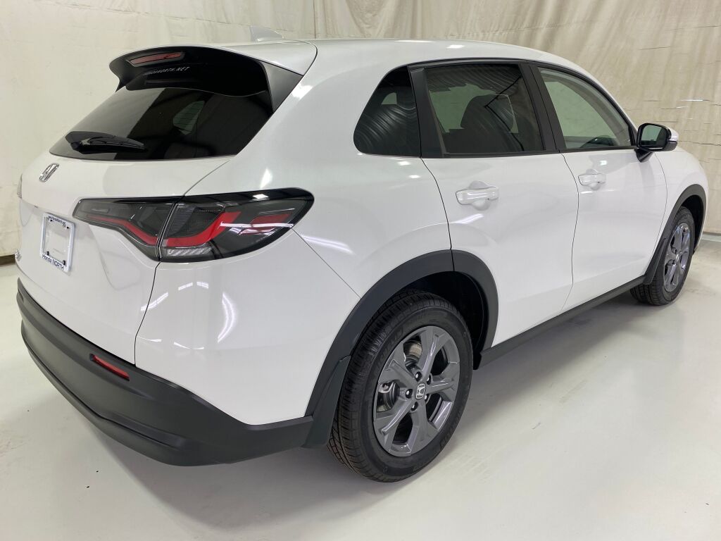 2027 Honda HR-V LX - 4