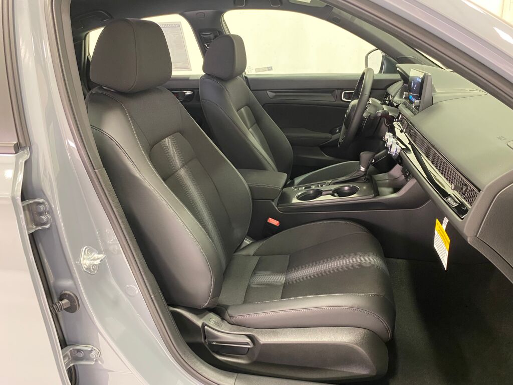 2026 Honda Civic Hatchback Sport URBAN GRAY PEARL at Honda North