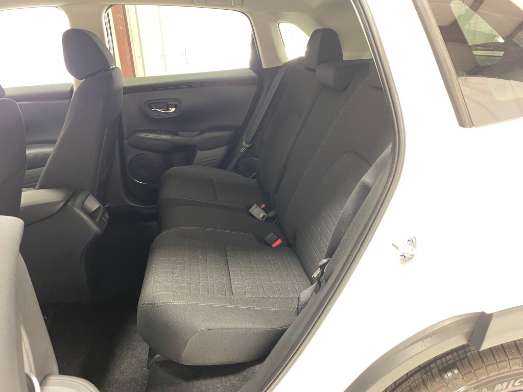 2027 Honda HR-V LX - 9