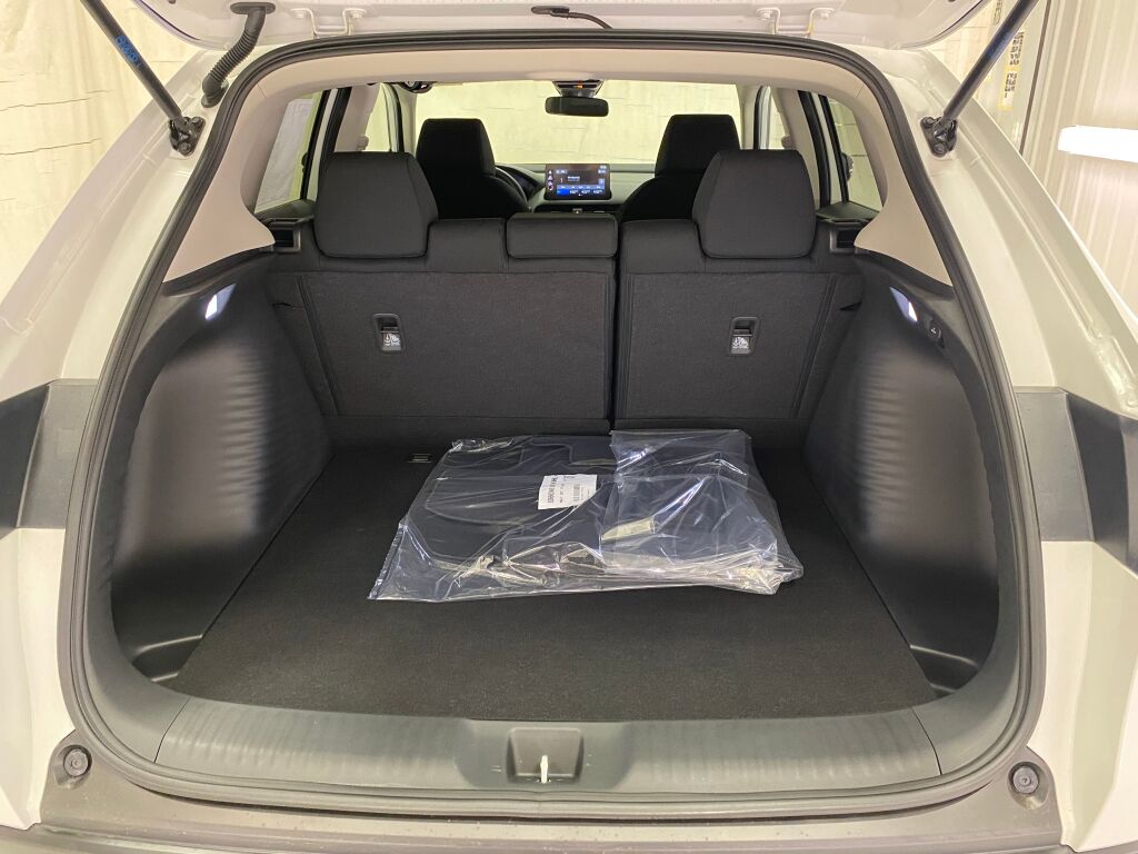 2027 Honda HR-V LX - 8