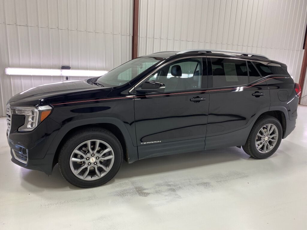 2022 GMC Terrain SLT Ebony Twilight Metallic at Subaru and VW of Moon Township