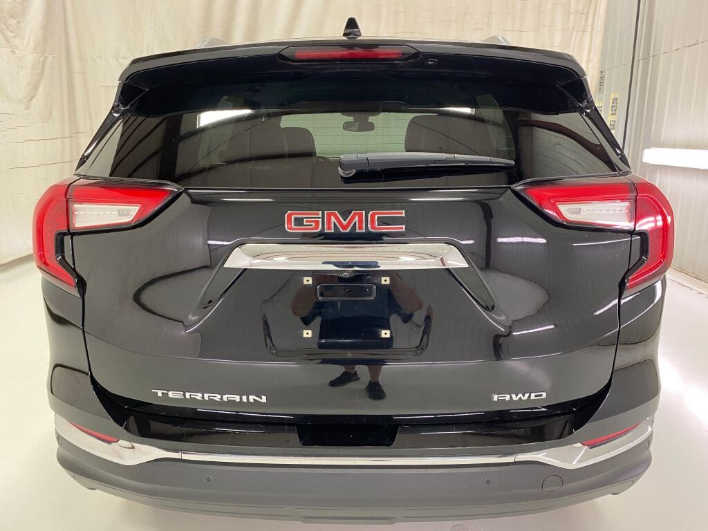 2022 GMC Terrain SLT Ebony Twilight Metallic at Subaru and VW of Moon Township
