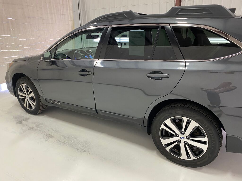 2018 Subaru Outback 2.5i Magnetite Gray Metallic at Subaru and VW of Moon Township