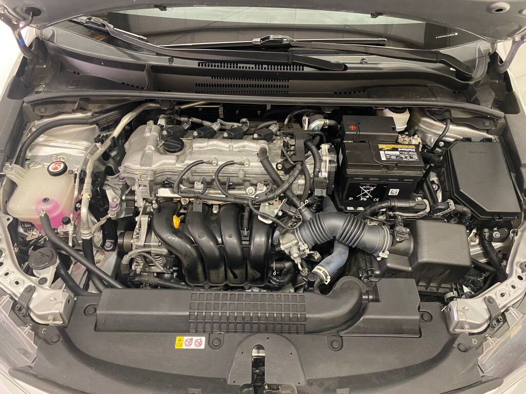 2022 Toyota Corolla LE Classic Silver Metallic at Audi Porsche Sewickley