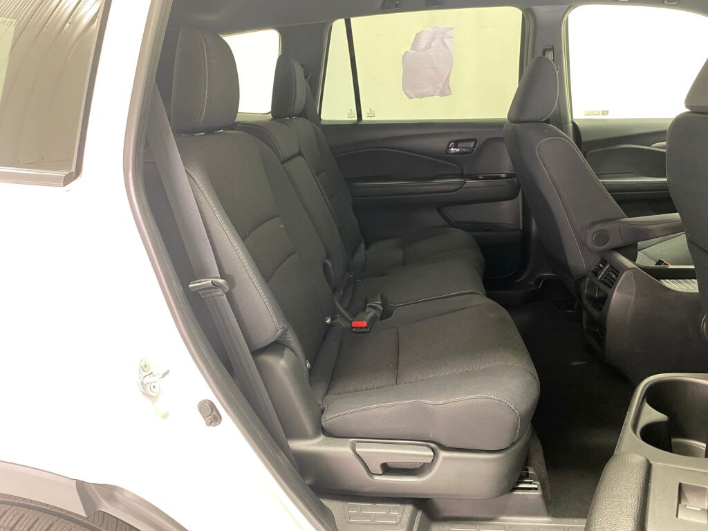 2021 Honda Passport photo 10 of 34