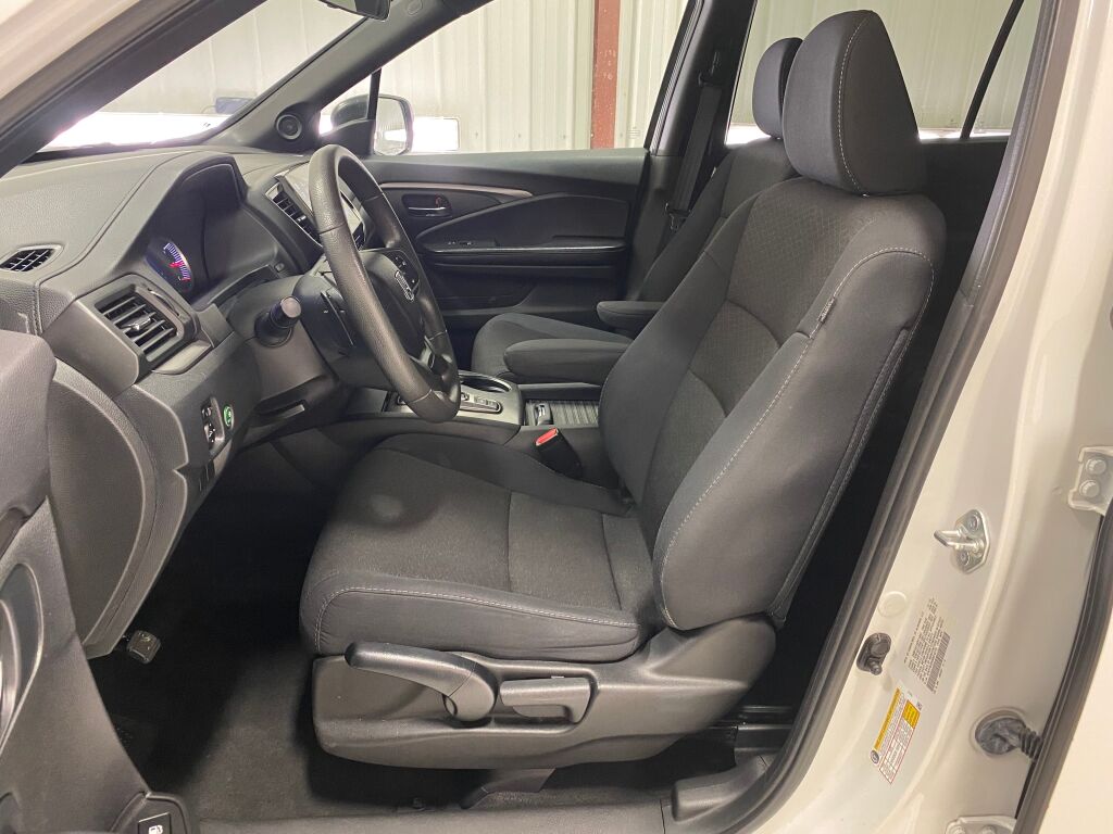 2021 Honda Passport photo 25 of 34