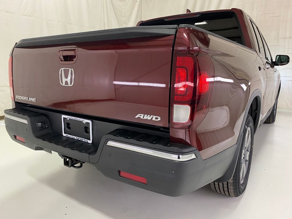 2020 Honda Ridgeline photo 19 of 38