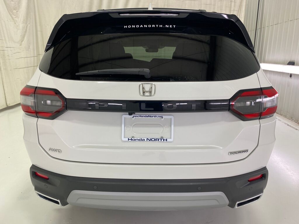 2024 Honda Pilot Touring Platinum White Pearl at Honda North