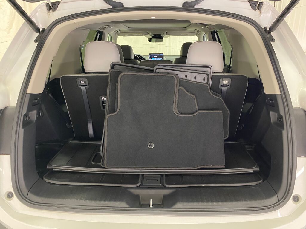 2024 Honda Pilot Touring Platinum White Pearl at Honda North