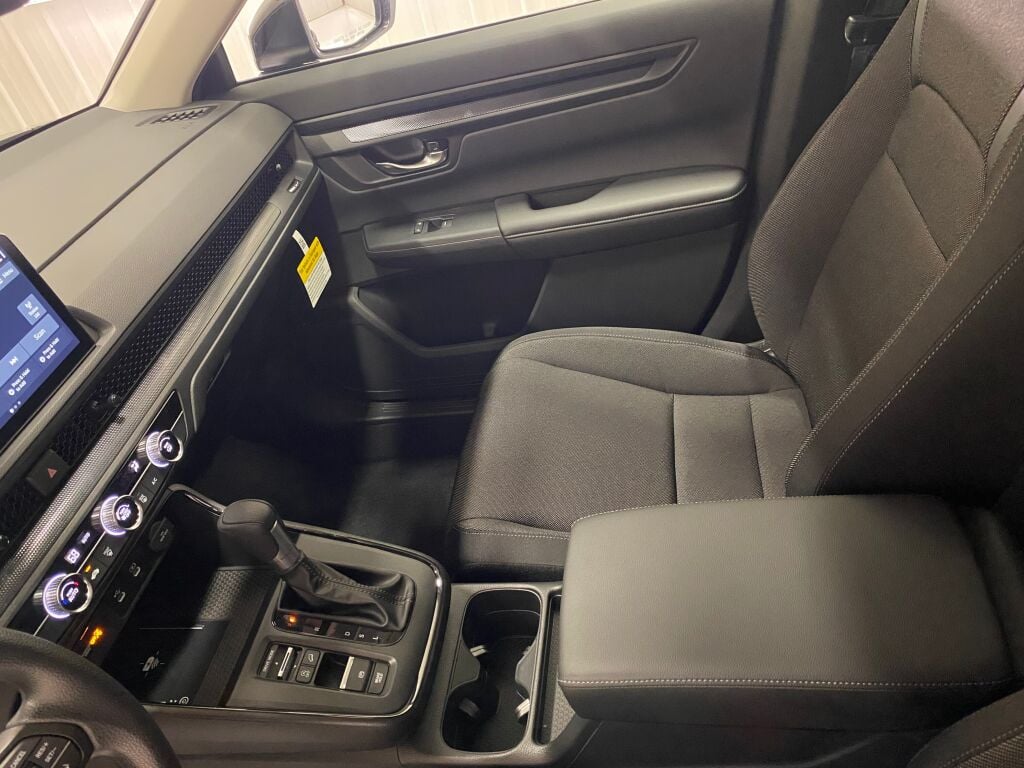 2026 Honda CR-V LX CRYSTAL BLACK PEARL at Chevrolet & GMC Titusville