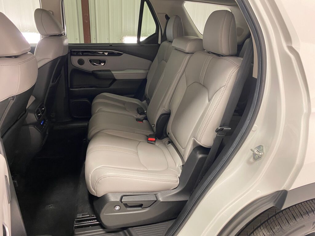 2024 Honda Pilot Touring Platinum White Pearl at Honda North