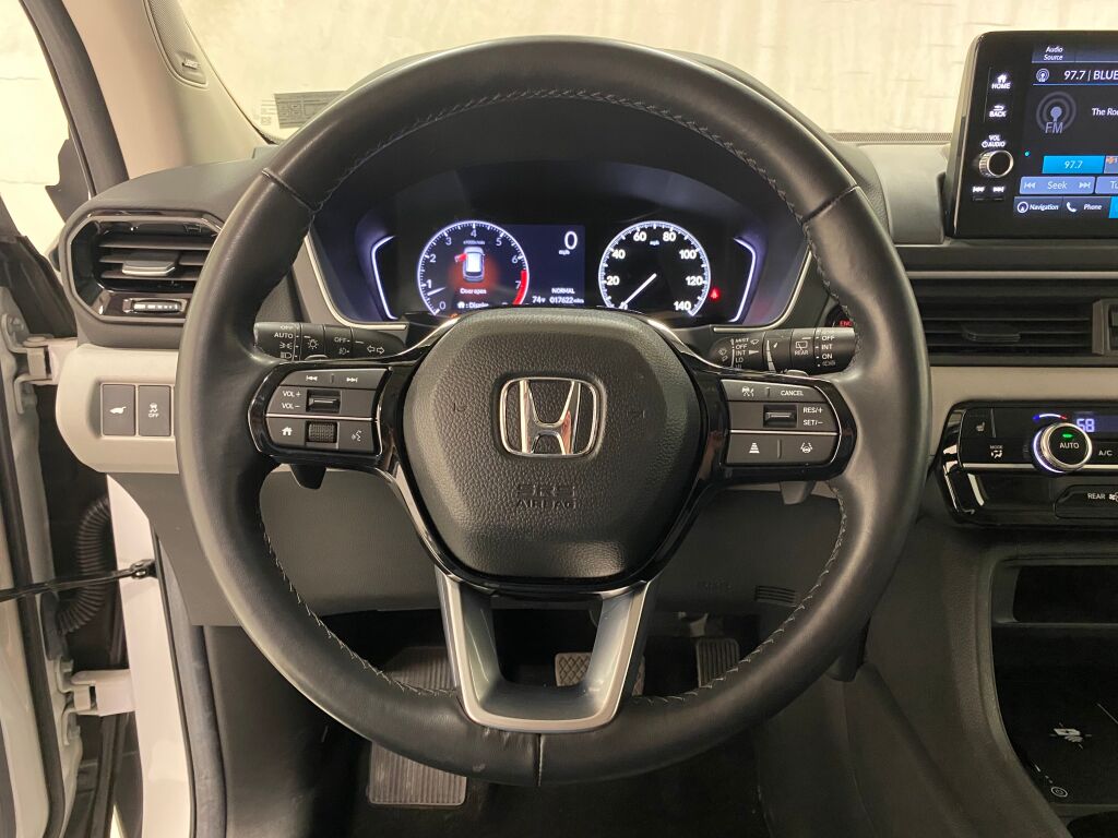 2024 Honda Pilot Touring Platinum White Pearl at Honda North