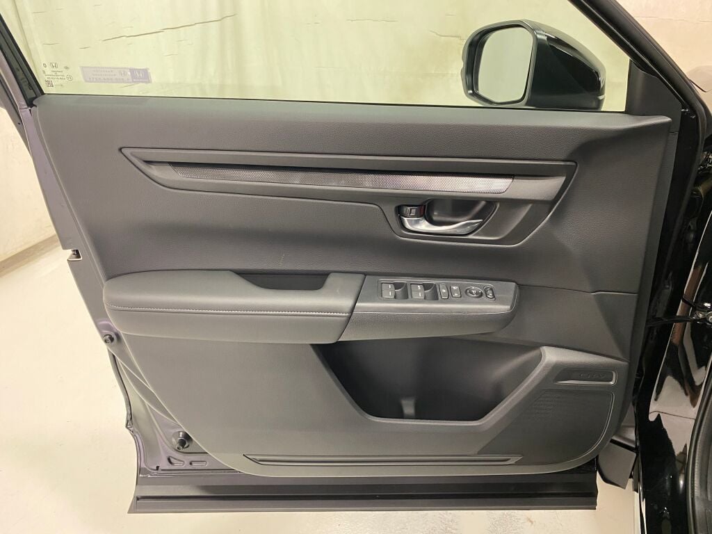 2026 Honda CR-V LX CRYSTAL BLACK PEARL at Chevrolet & GMC Titusville