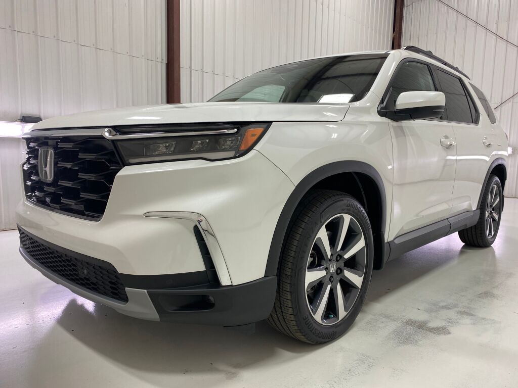 2024 Honda Pilot Touring Platinum White Pearl at Honda North