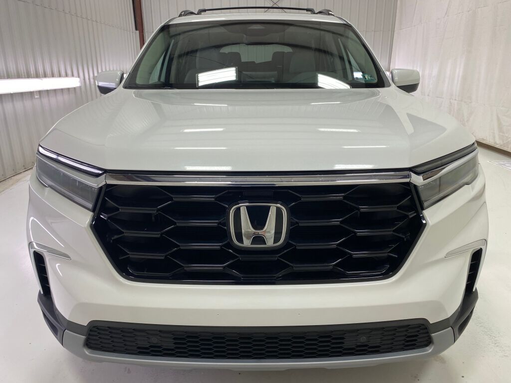 2024 Honda Pilot Touring Platinum White Pearl at Honda North