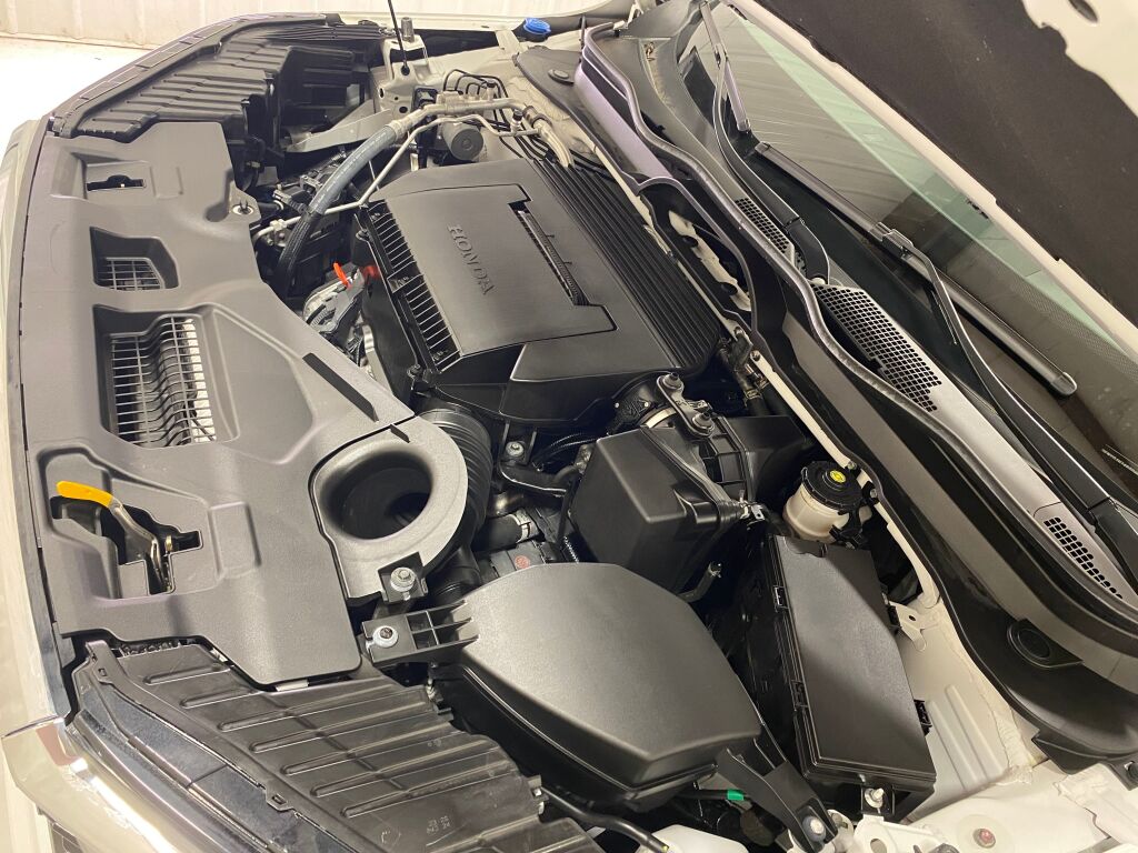 2024 Honda Pilot Touring Platinum White Pearl at Honda North