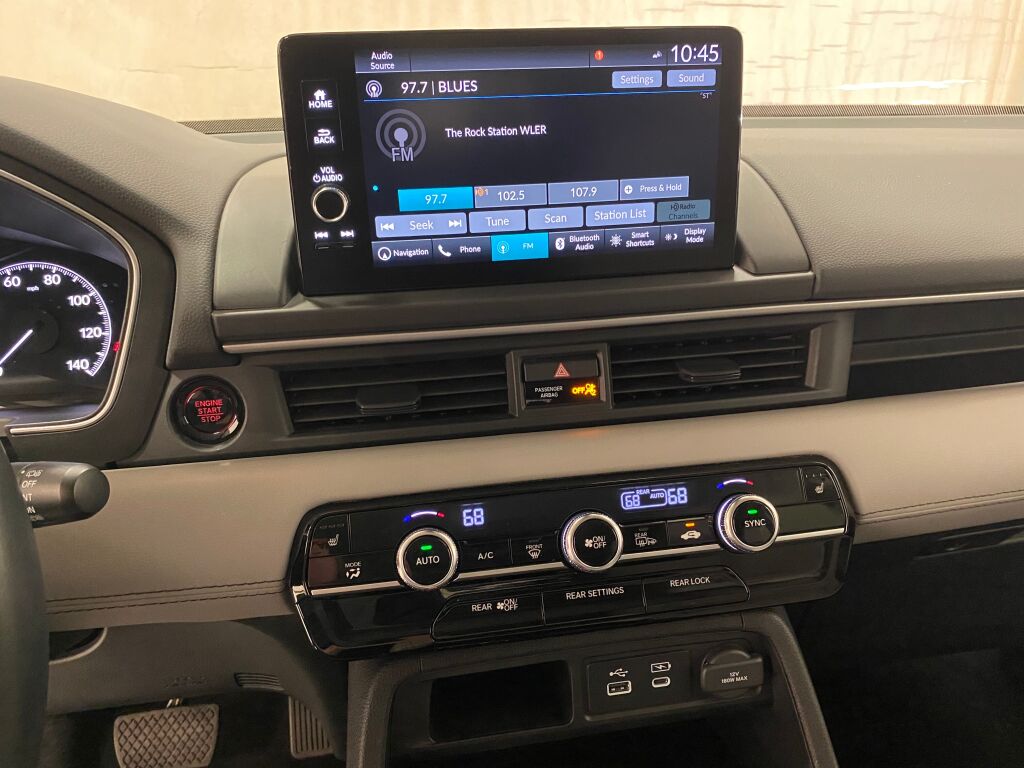 2024 Honda Pilot Touring Platinum White Pearl at Honda North