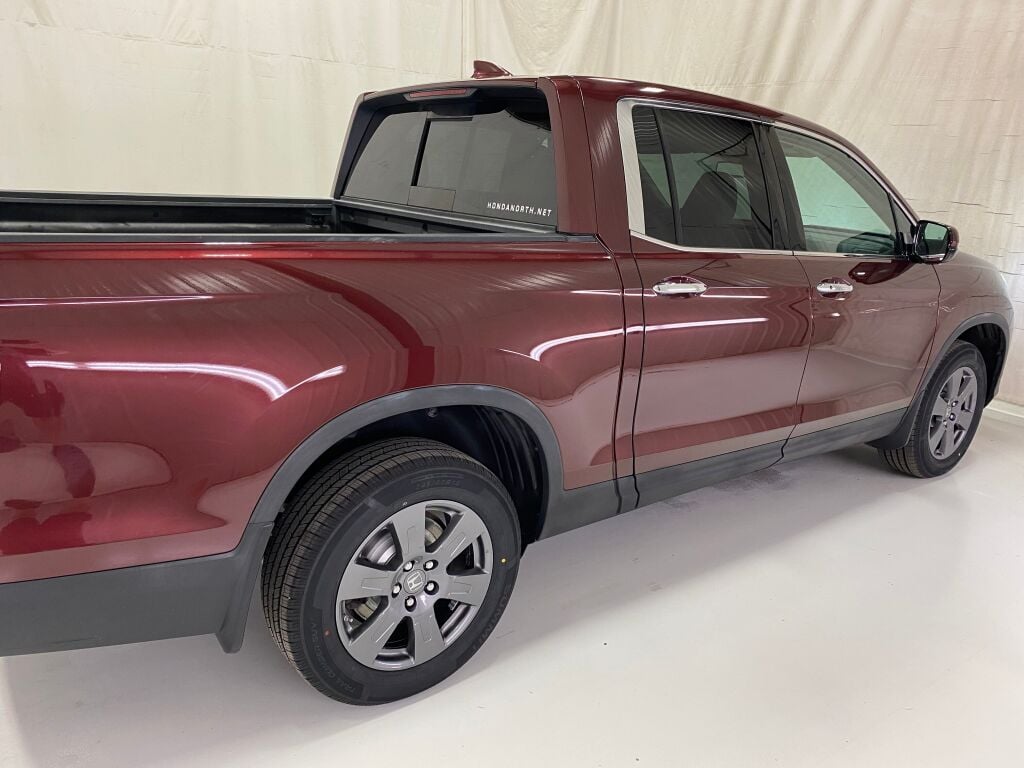 2020 Honda Ridgeline photo 20 of 38
