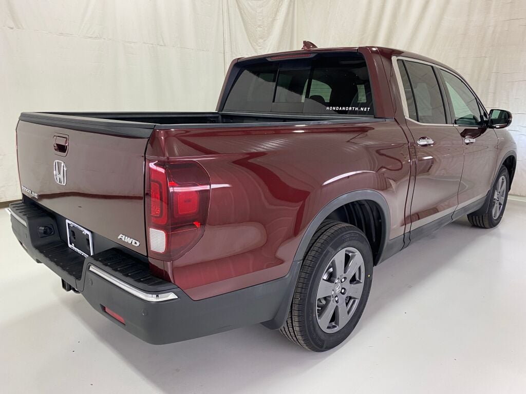 2020 Honda Ridgeline photo 7 of 38