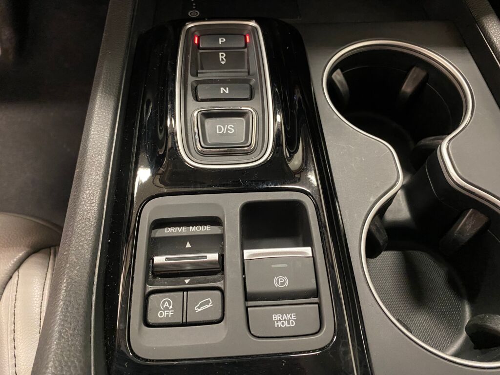 2024 Honda Pilot Touring Platinum White Pearl at Honda North