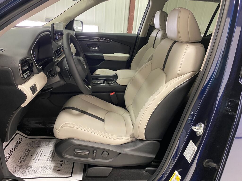 2026 Honda Passport RTL OBSIDIAN BLUE at Altoona Honda