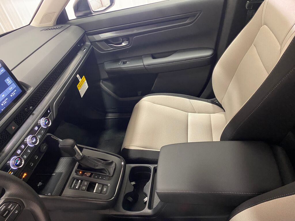 2027 Honda CR-V EX CRYSTAL BLACK PEARL at Altoona Honda