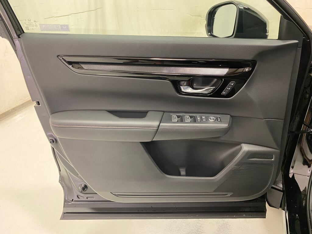 2026 Honda CR-V Hybrid Sport Touring CRYSTAL BLACK at Altoona Honda